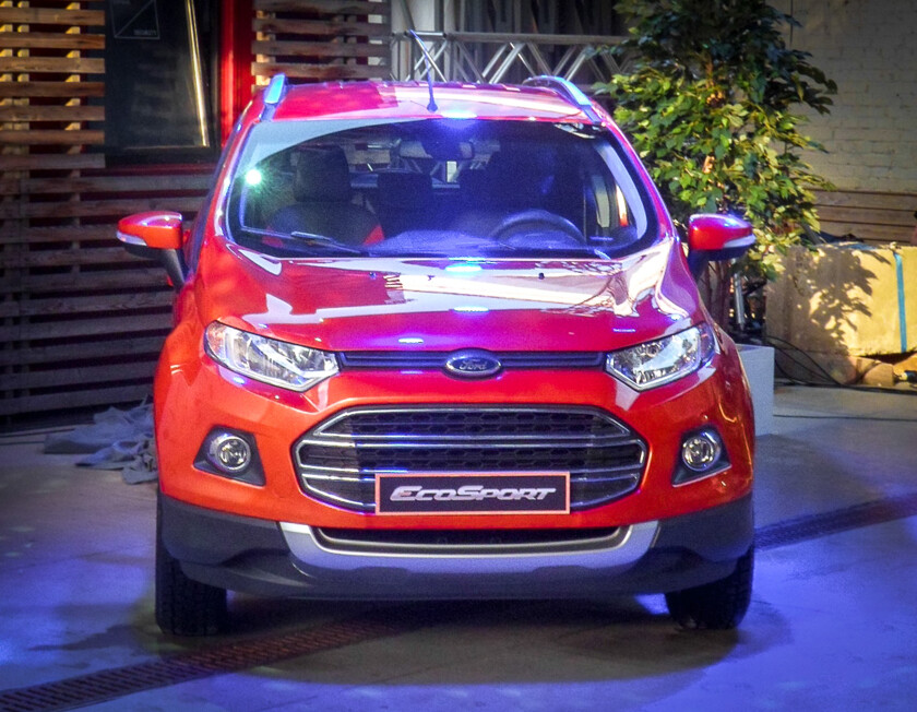 Маленький кроссовер ford