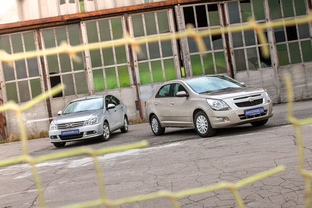 nissan almera vs chevrolet cobalt