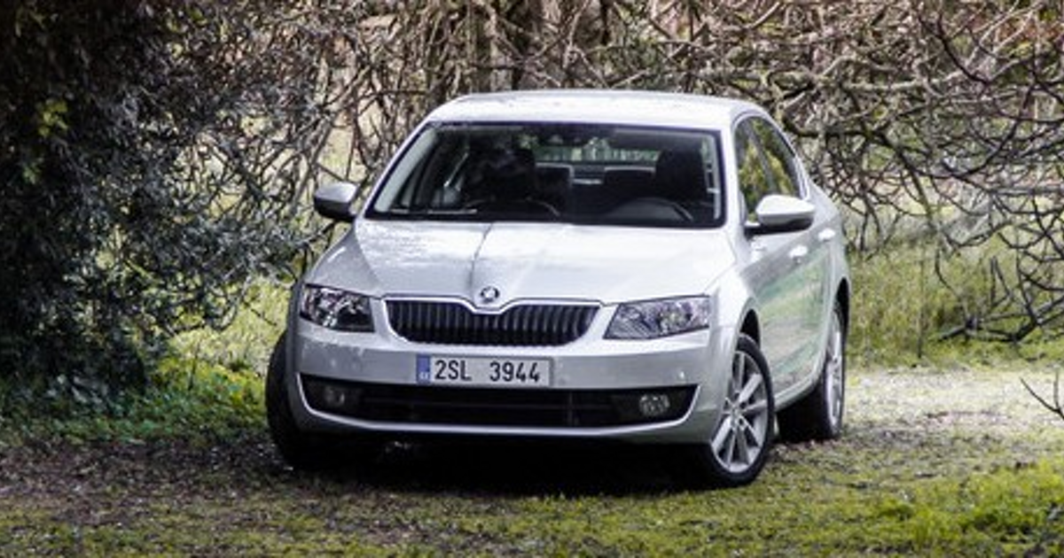 Новая skoda белая