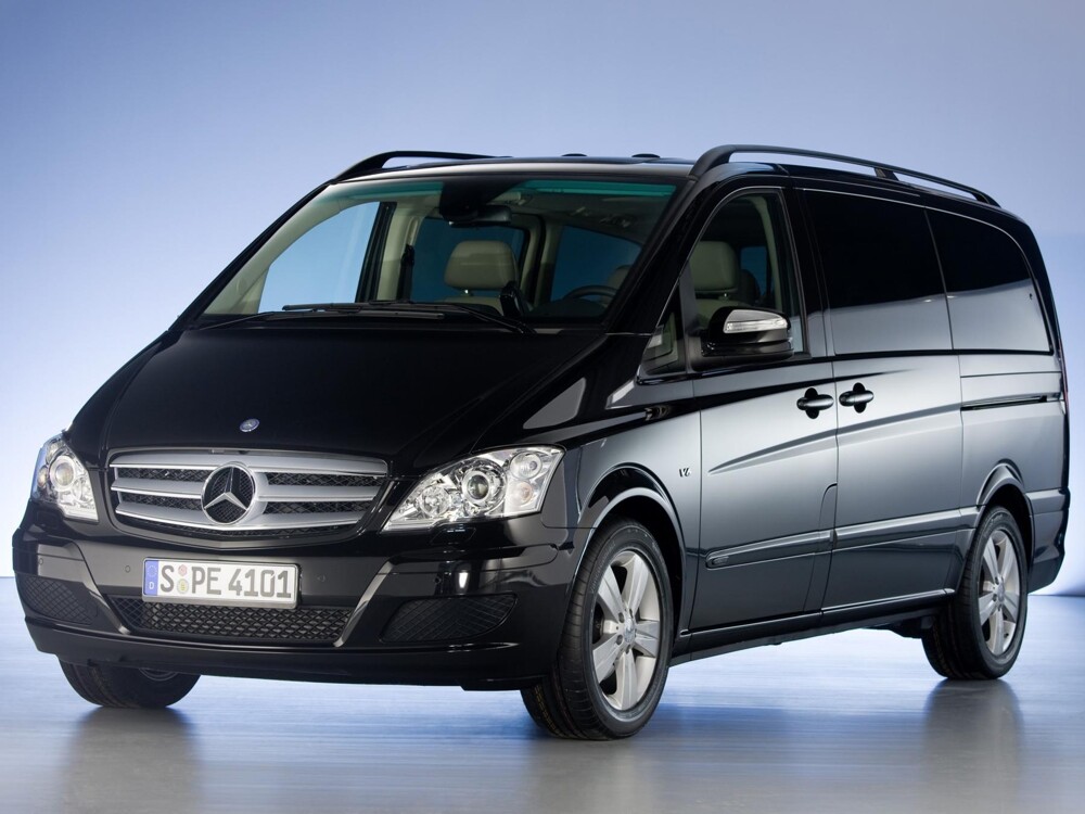 Микроавтобус это легковой автомобиль. Mercedes-Benz w639. Mercedes-Benz Viano w639. Мерседес Бенц Виано 2011. Мерседес Viano 639.