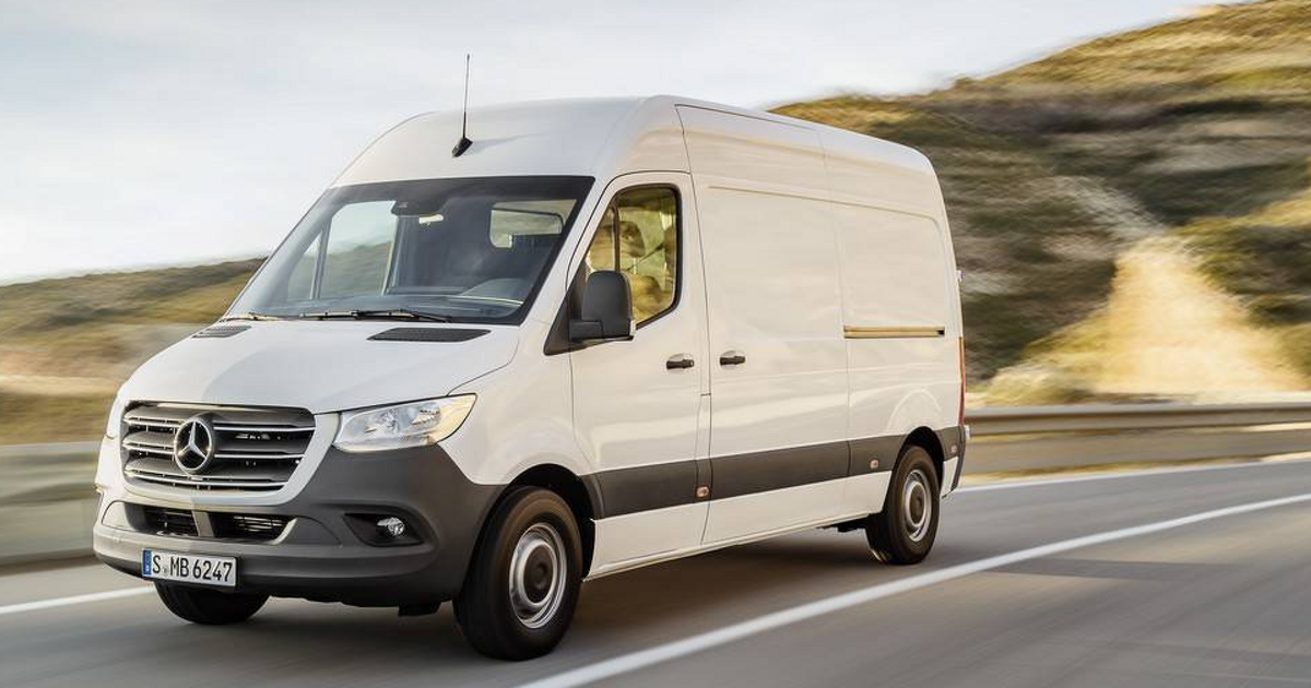 MercedesBenz назвал рублевые цены на новую версию Sprinter Авто Mail.ru