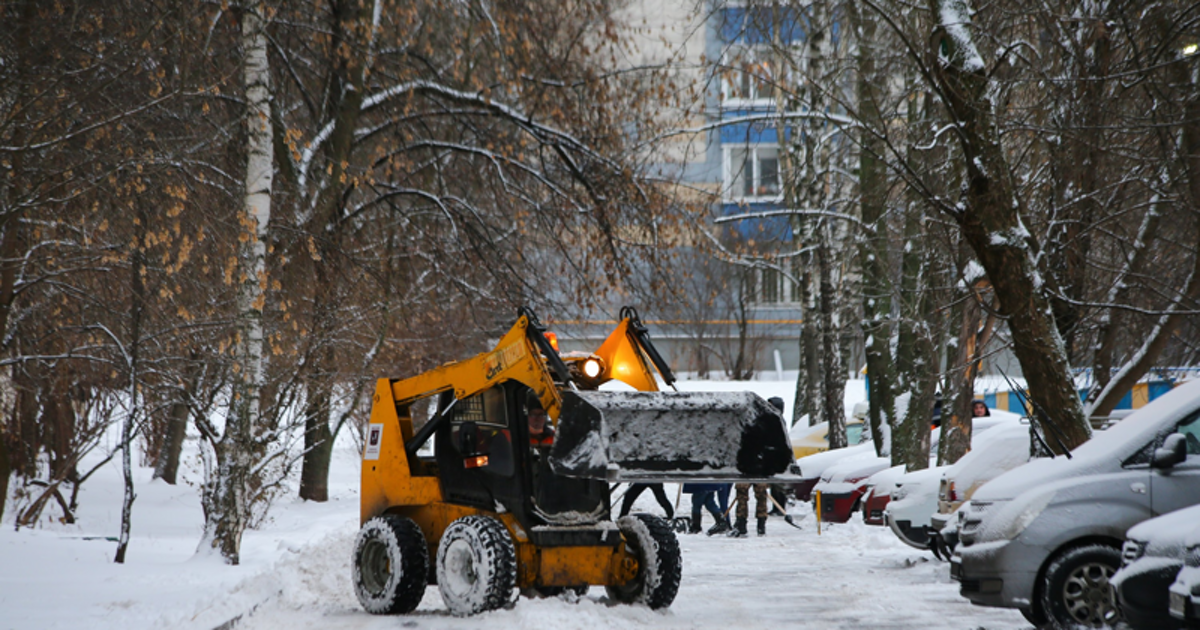 Повредили машину во сне