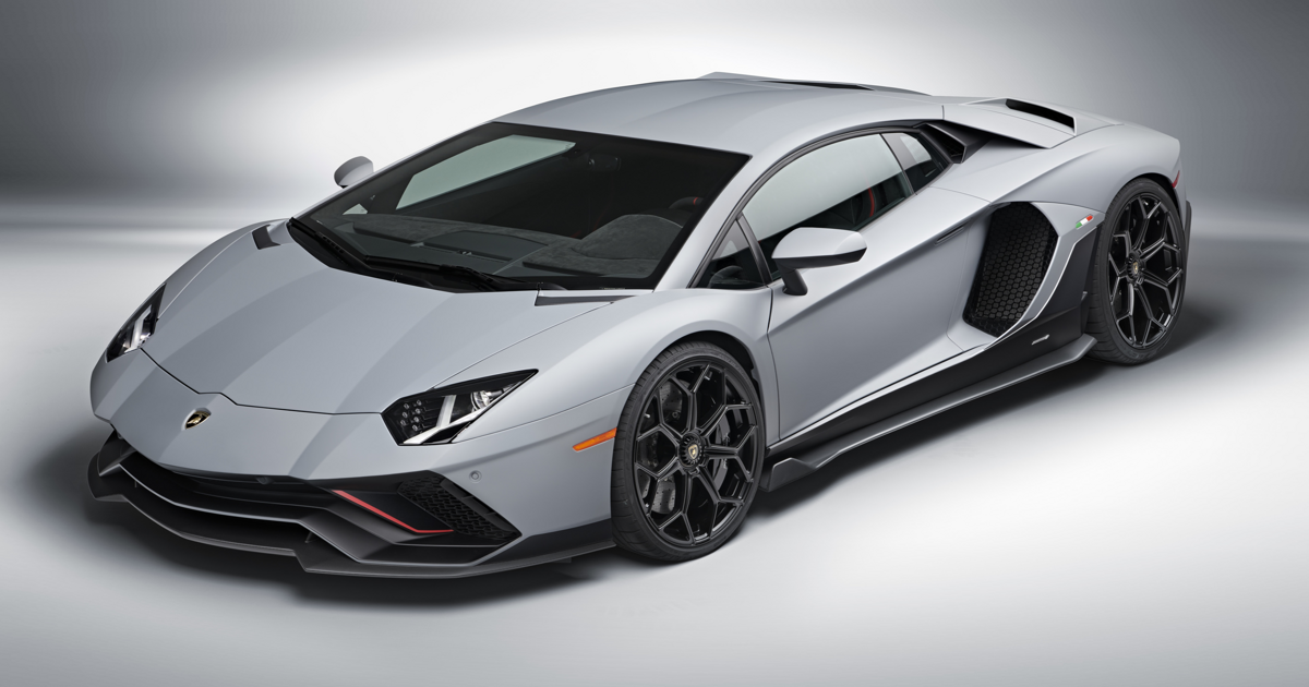 Lamborghini aventador новая